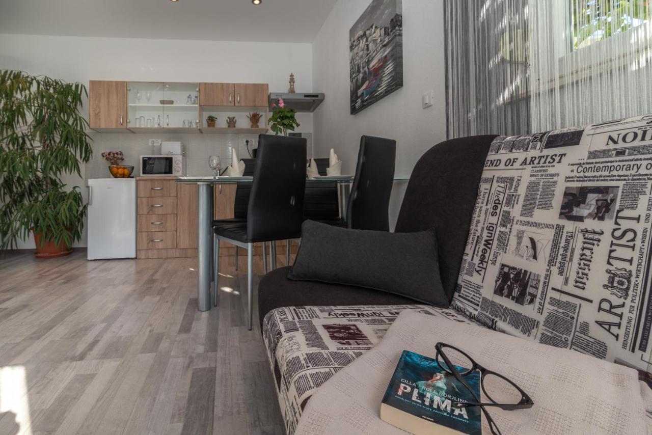 Apartments Bruna Трогир Экстерьер фото