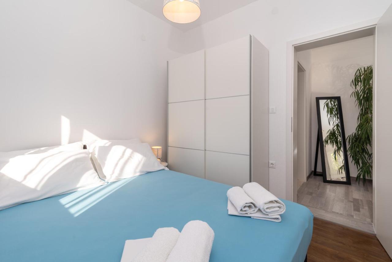 Apartments Bruna Трогир Экстерьер фото