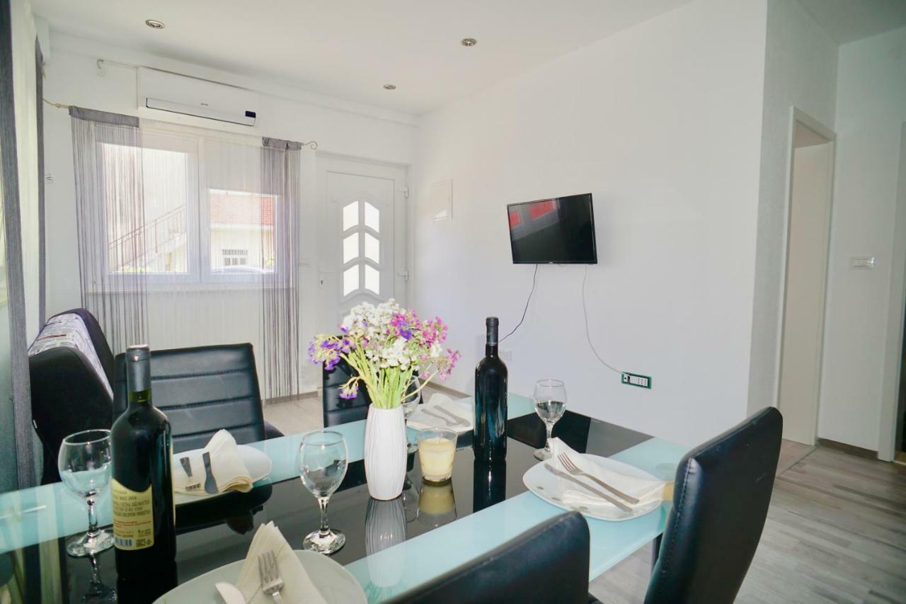 Apartments Bruna Трогир Экстерьер фото