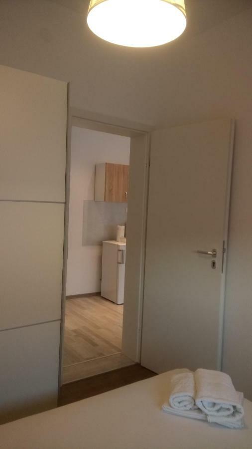 Apartments Bruna Трогир Экстерьер фото